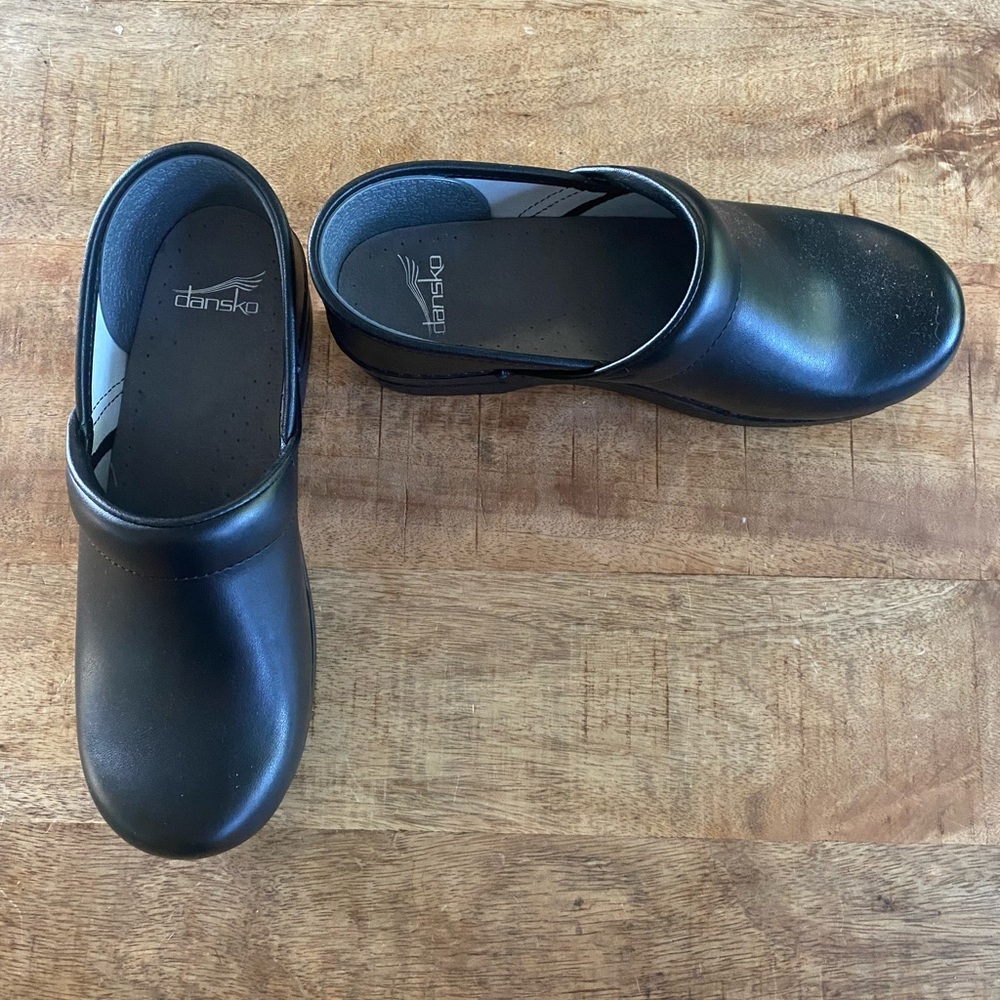 NEW - NEVER WORN - DANSKO Clog